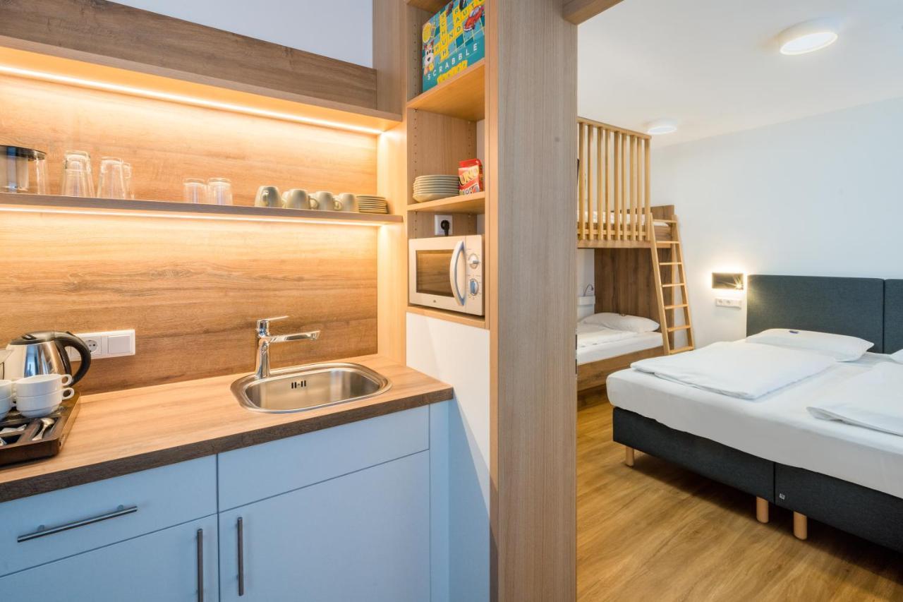 זירנדורף Hotel Knorz מראה חיצוני תמונה