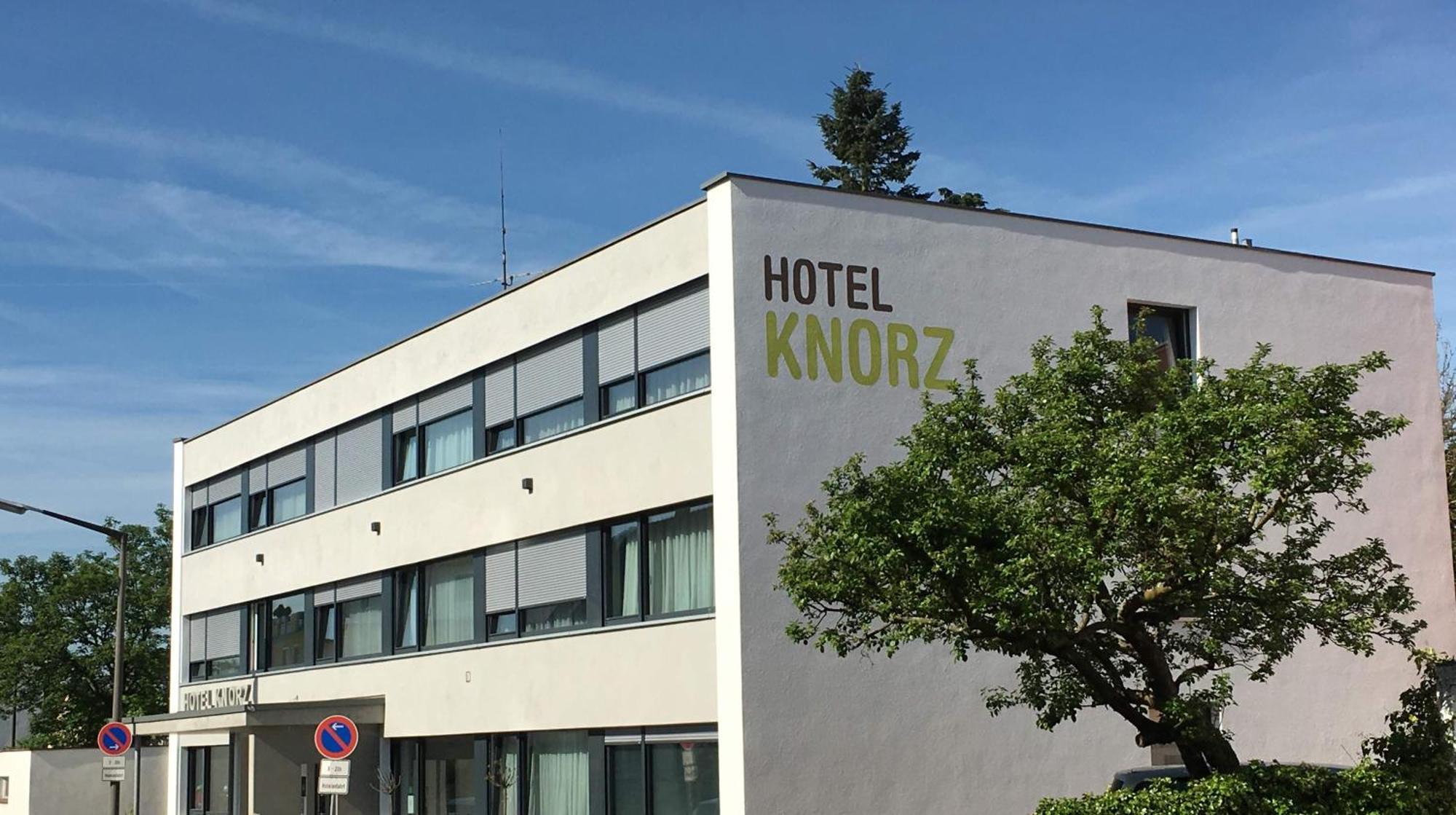 זירנדורף Hotel Knorz מראה חיצוני תמונה